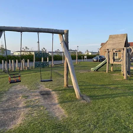 Aubergine - Part Of The The Bay Village With Pool, Gym And Direct Access, Pub, Restaurant, Tennis And Meadows Walks בית נופש