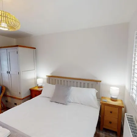 Aubergine - Part Of The The Bay Village With Pool, Gym And Direct Access, Pub, Restaurant, Tennis And Meadows Walks בית נופש