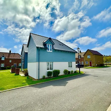 בית נופש Aubergine - Part Of The The Bay Village With Pool, Gym And Direct Access, Pub, Restaurant, Tennis And Meadows Walks